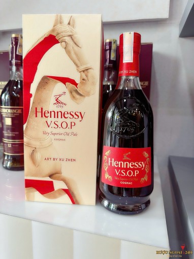 Rượu Hennessy VSOP Ngựa Tết