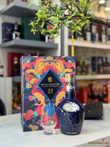 Rượu Chivas Royal Salute 21 Years Old Hộp Quà Tết 2026