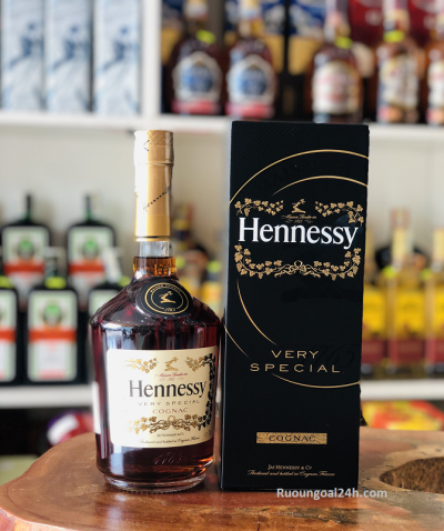 Rượu Hennessy Vesy Special (VS)