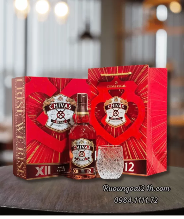 Rượu Chivas Regal 12 Hộp Quà 2024