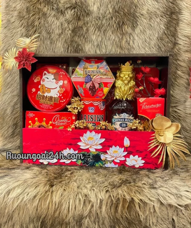 Giỏ Quà Rượu Chivas 18