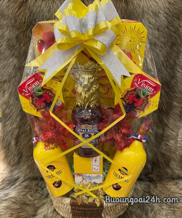 Giỏ Quà Rượu Chivas 18 Gold_3